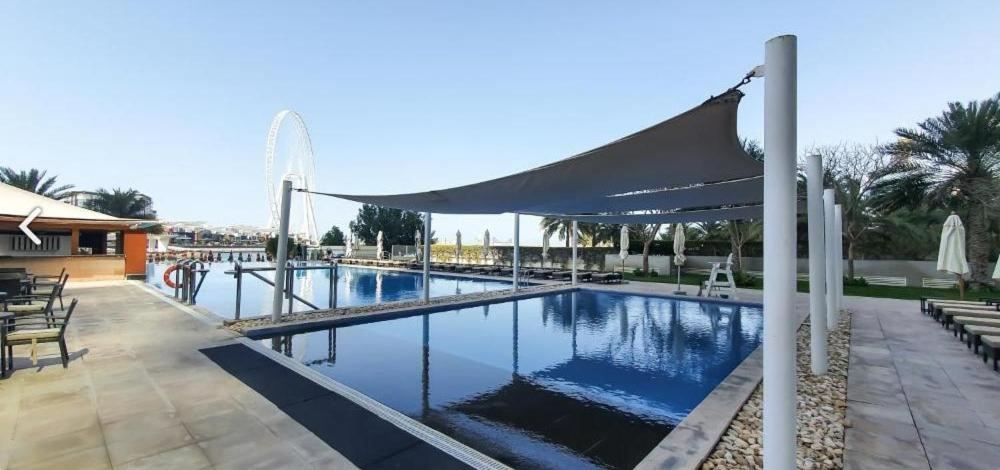 Beautifully Furnished 1br-dubai Eye View And Private Beach Access Dubaï