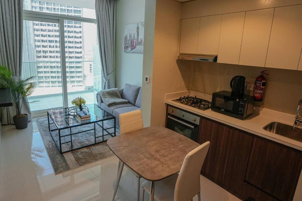 Cozy 1br 5mins Walk Form Mall Apartment Dubai