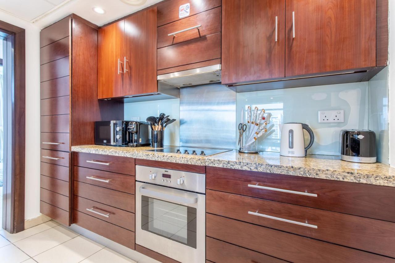Icon Casa Living - Downtown Burj Views Towers Apartamento
