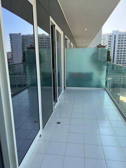 Cozy 1br 5mins Walk Form Mall * Dubai