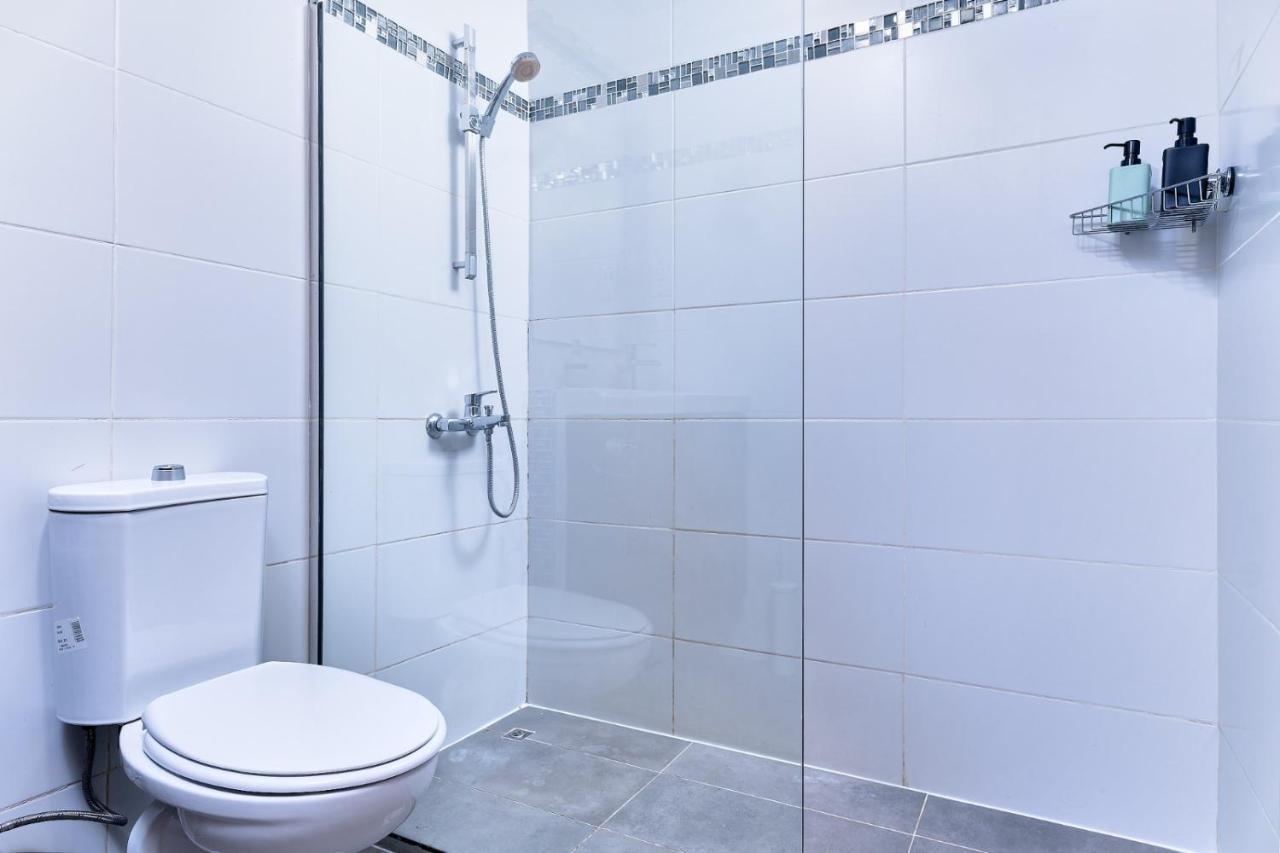 1br For 4 Guests In Marina Crown Dubái