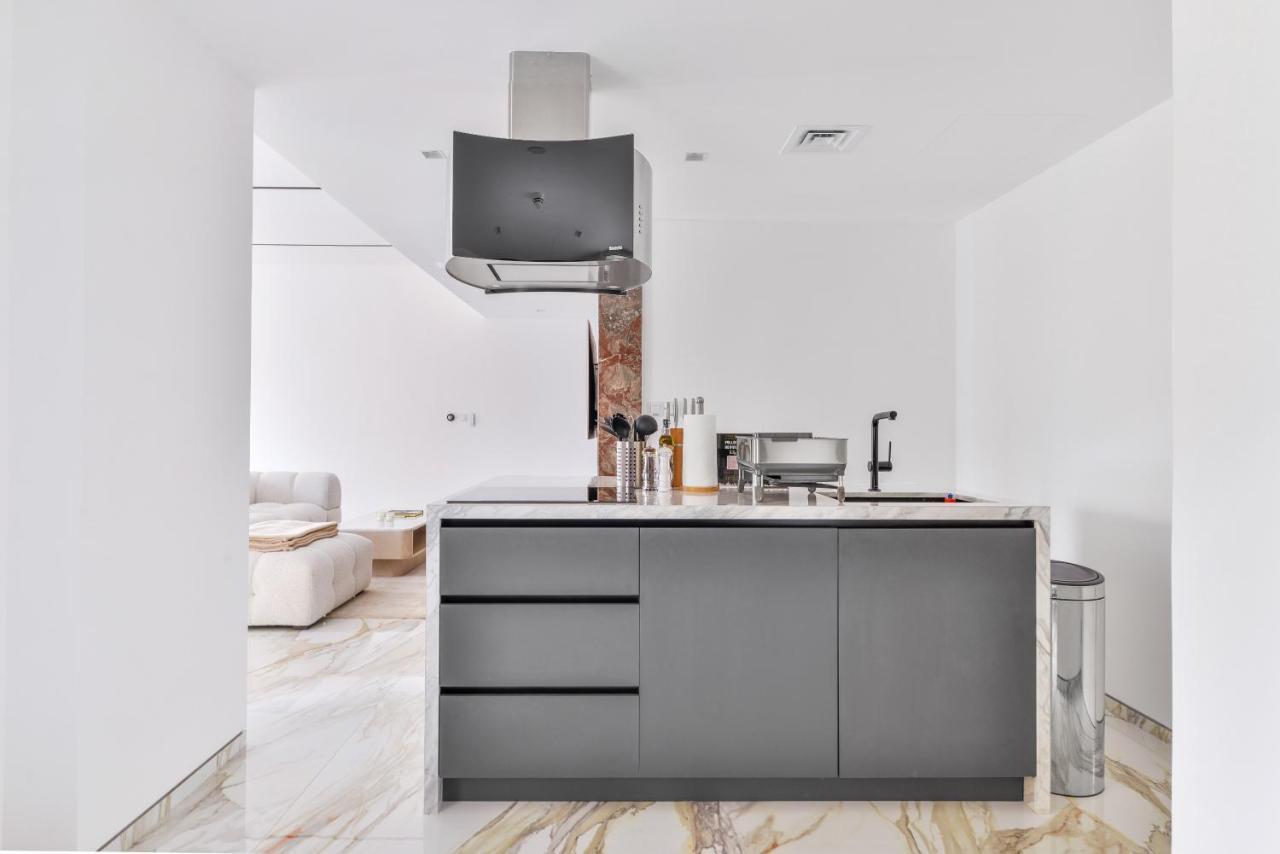 Stunning 1br In Bahar Near Jbr * Dubaï