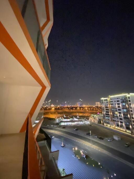Downtown 7 Minutes Away From Burj Khalifa Apartemen *