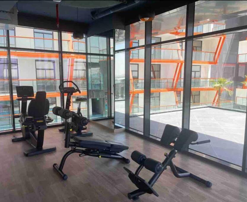 Downtown 7 Minutes Away From Burj Khalifa Apartemen Dubai