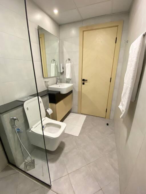 Apartemen Downtown 7 Minutes Away From Burj Khalifa