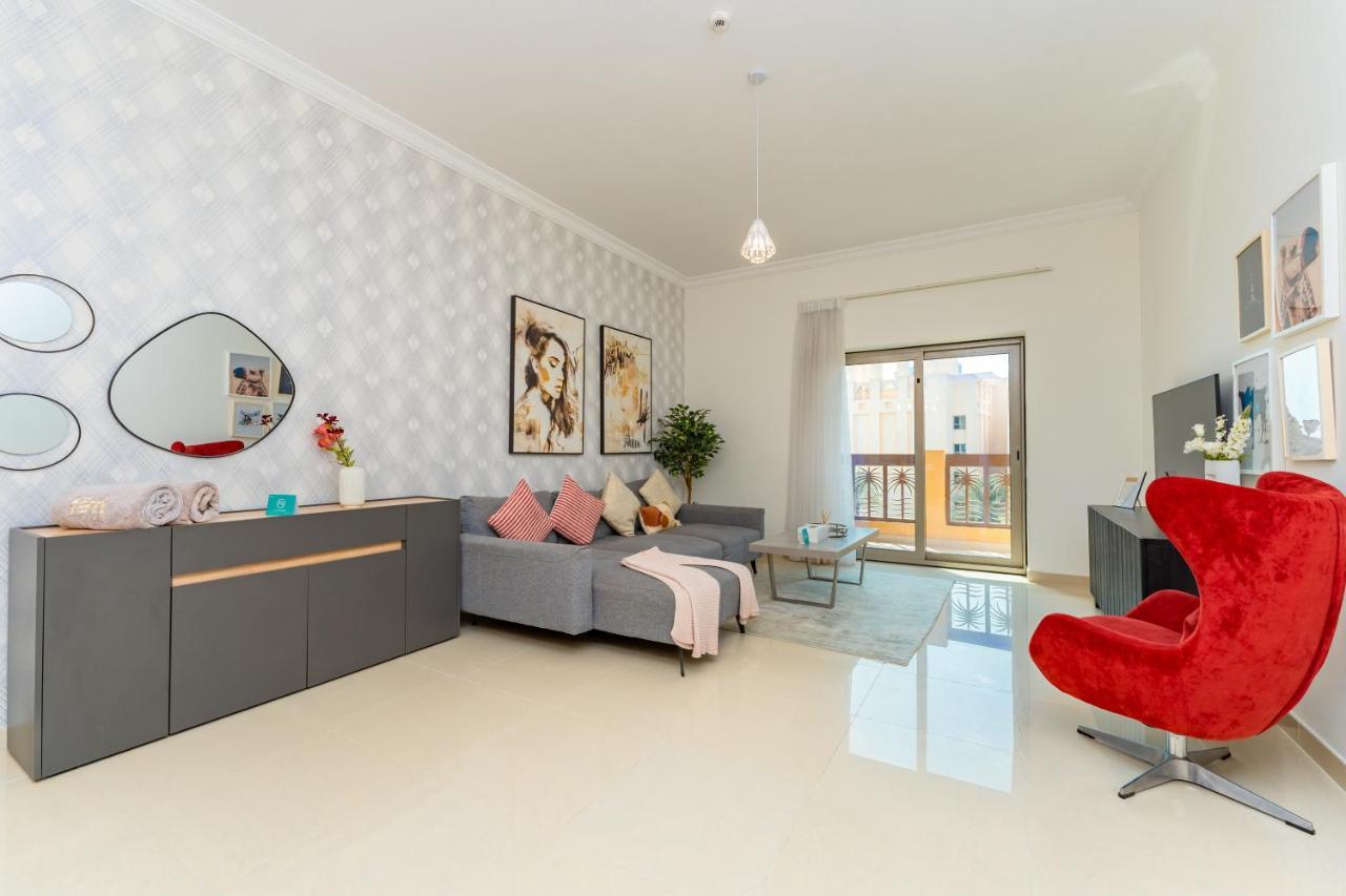 Fam Living - Private Beach Escapes In Palm Jumeirah Apartament Dubai