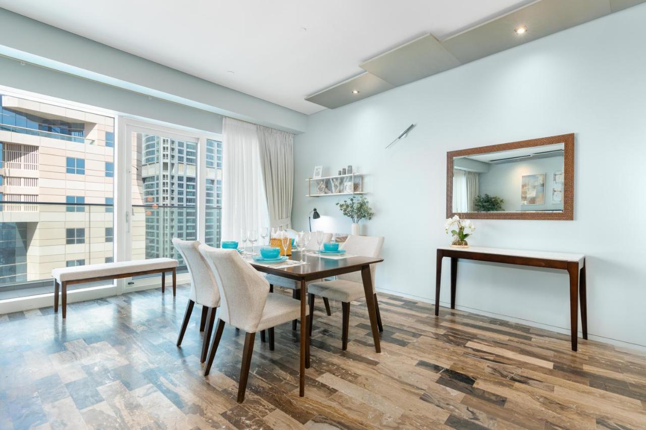 Apartamento White Sage - Fendi With Full Palm Jumeirah View Dubái