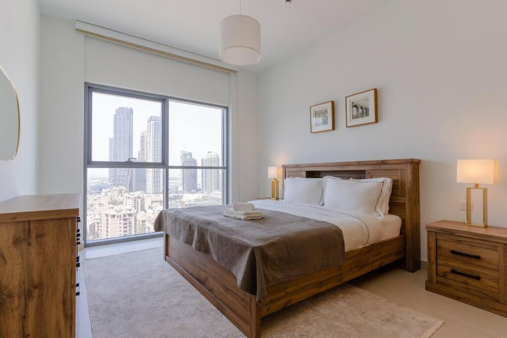 Burj Khalifa View - Downtown - 2br+maid Apartemen