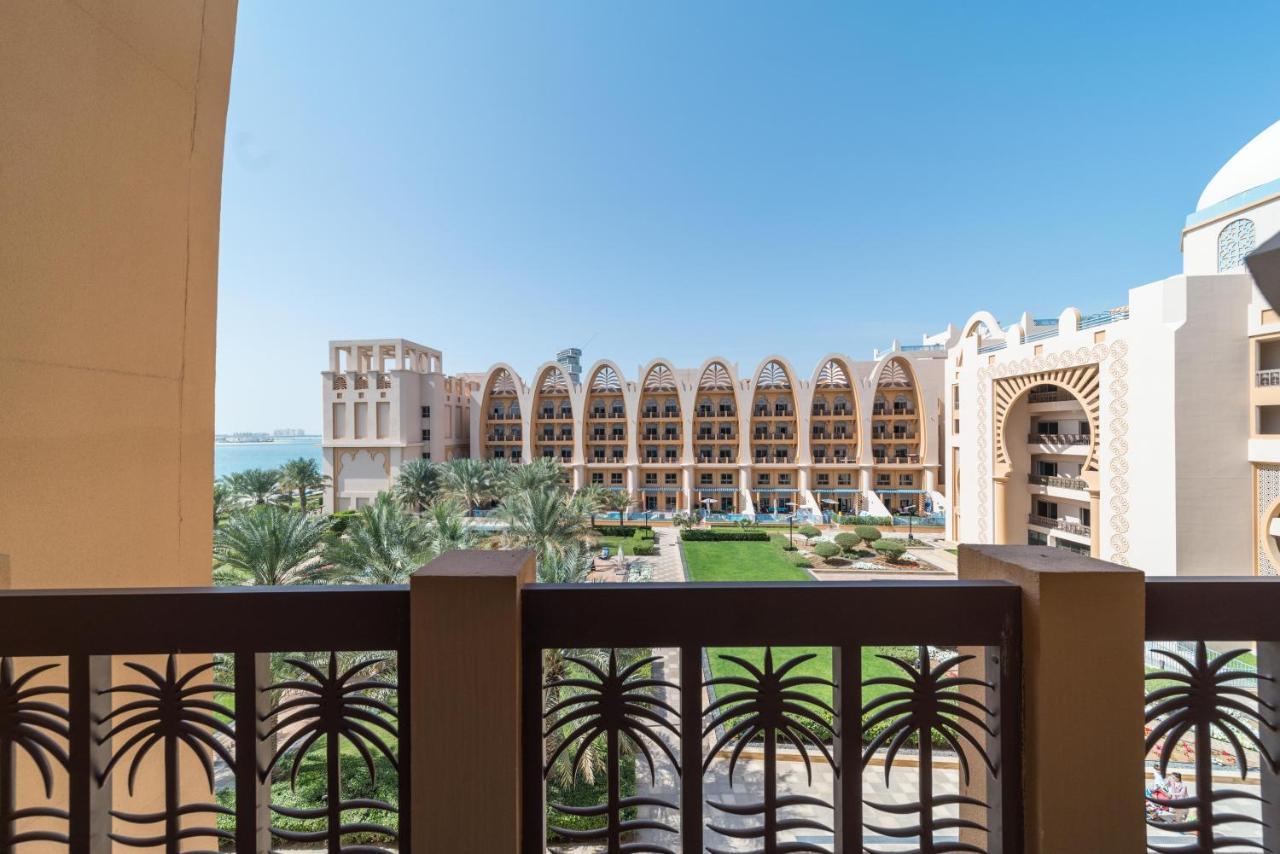 Amazing Beachfront Apartments Near Atlantis Waterpark By Simply Comfort Apartment Dubai