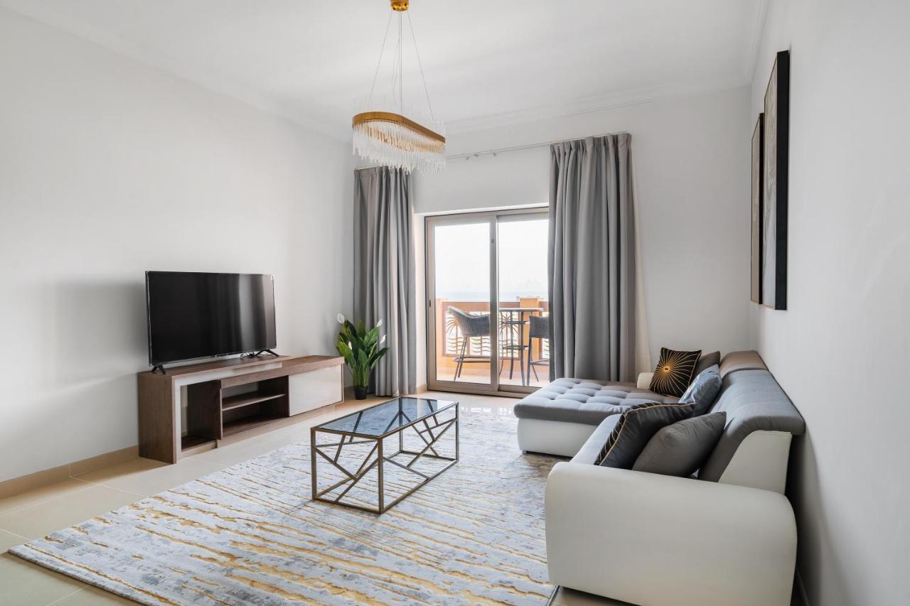 Apartment Amazing Beachfront Apartments Near Atlantis Waterpark By Simply Comfort *