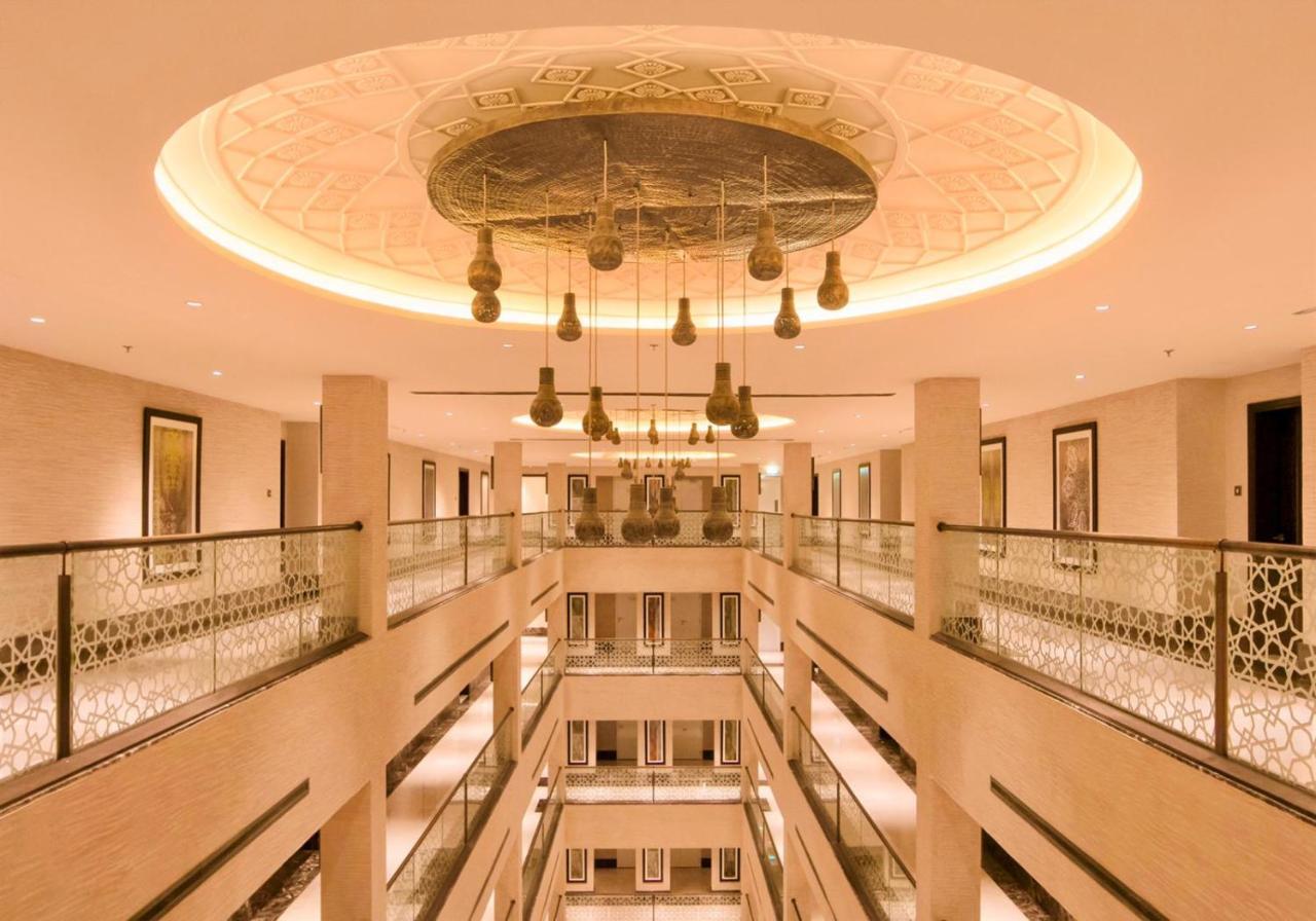 Amazing Beachfront Near Atlantis Waterpark By Simply Comfort Sarai Palm Jumeirah Dubai