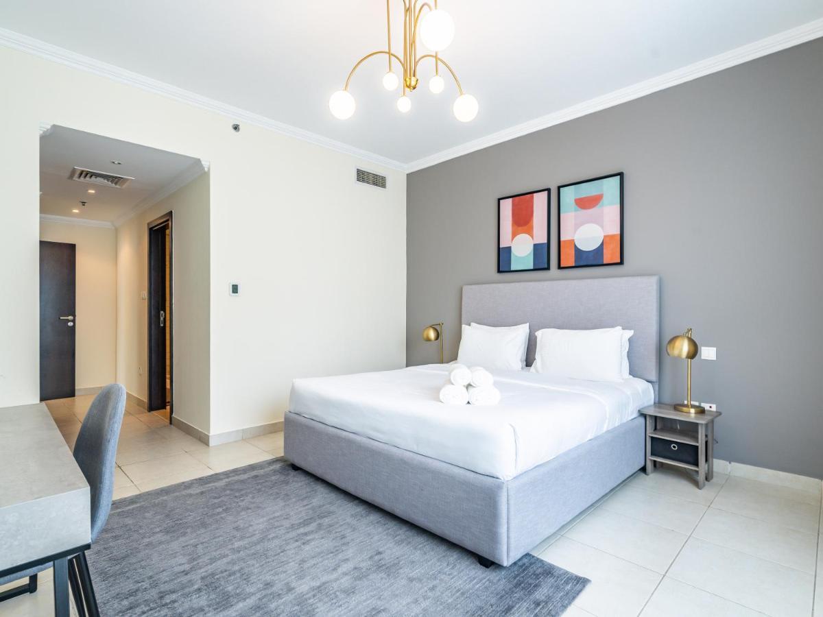Magnificent 2 Bedroom With Balcony - Marina Apartamento