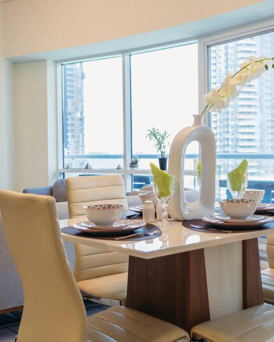 Breathtaking Lake View In Jlt Metro Cluster *