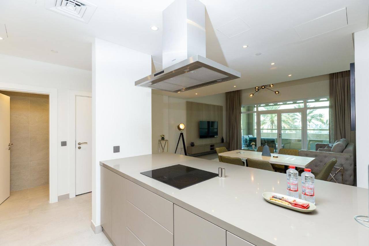 Hot Offer! Spacious 1br Palm Jumeirah With Riva Access Apartamento