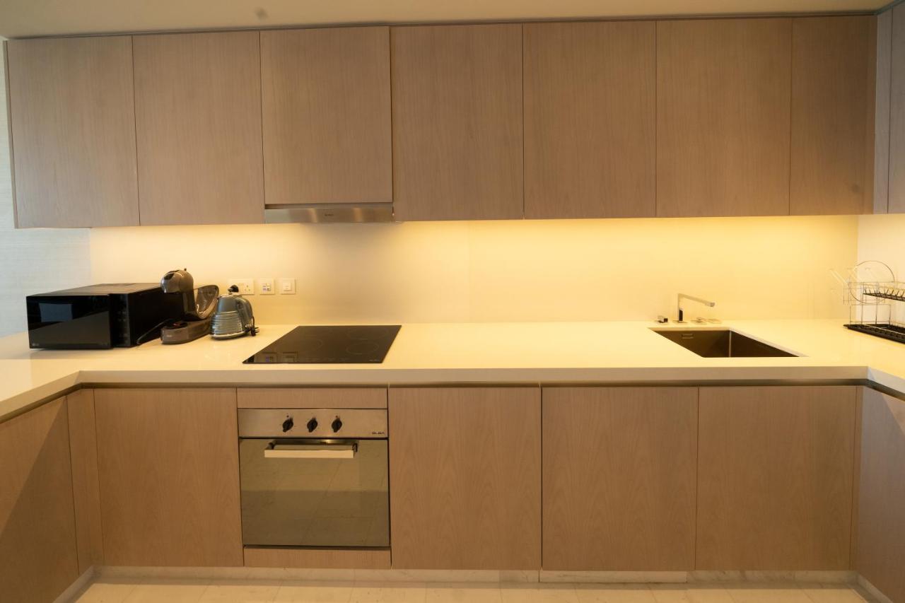 Palm Tower Where Luxury & View Meet In One Place Apartment Dubai