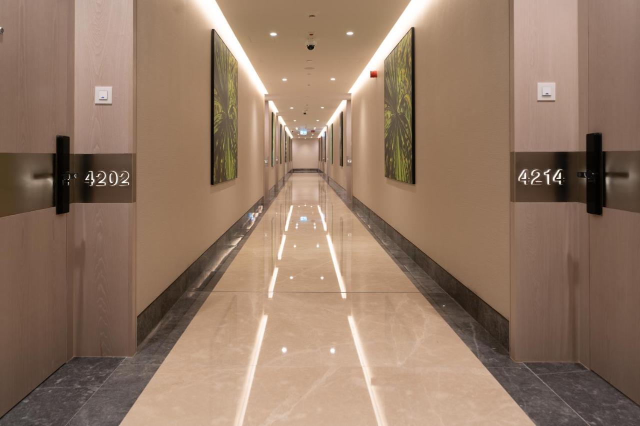 Palm Tower Where Luxury & View Meet In One Place Apartment *