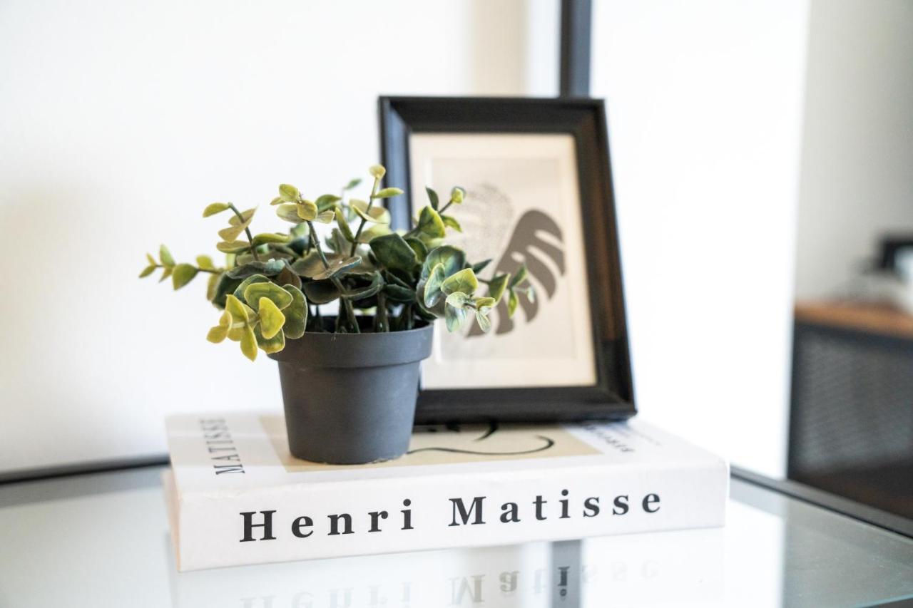 Lägenhet Higuests - Luxe With Incredible Marina Views