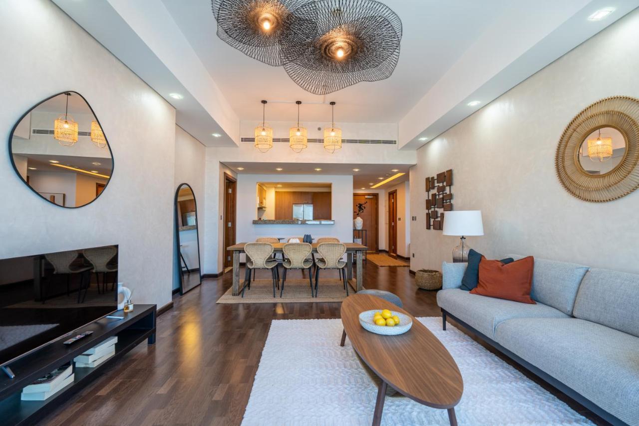 Elegant 2br Palm Jumeirah Apt With Pool Access Lejlighed