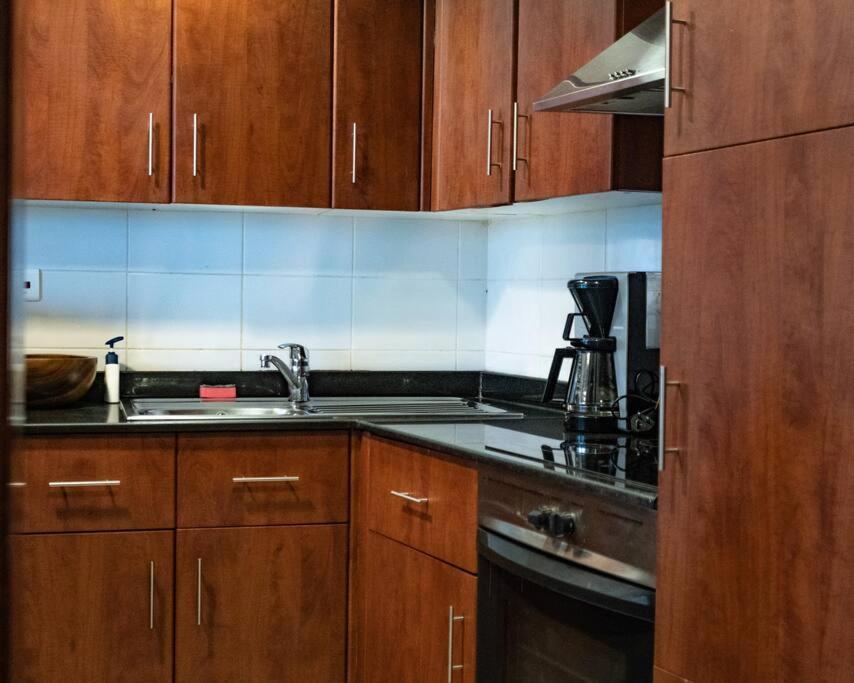 Apartment Breathtaking Lake View In Jlt Metro Cluster