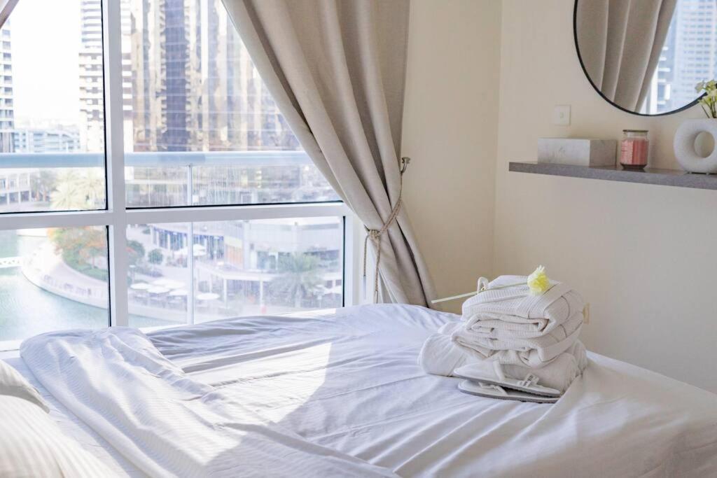 Breathtaking Lake View In Jlt Metro Cluster * Dubai