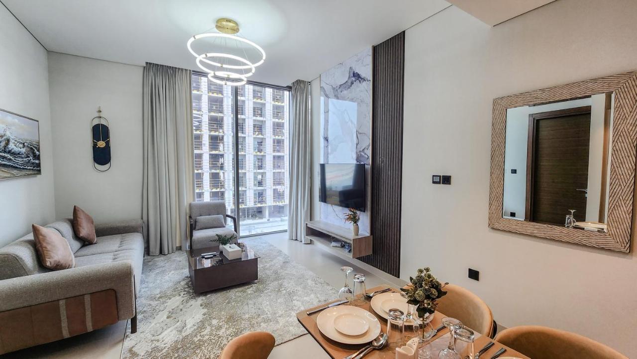 By Latinem Luxury 2br Cvr A507 Near Burj Khalifa Dubai