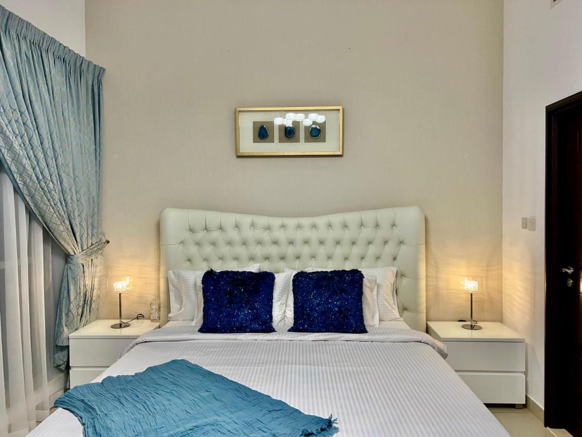 Apartemen Ina Homes-blvd 2bhk Near Burj Khalifa *