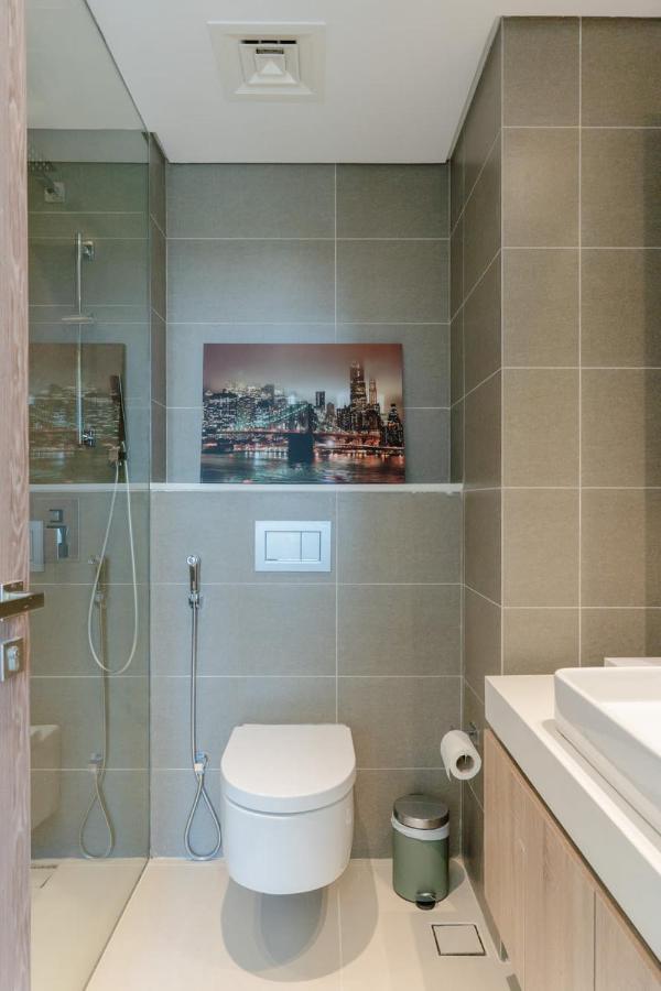 Sleek 1 Bedroom With Views Of Marina Dubái