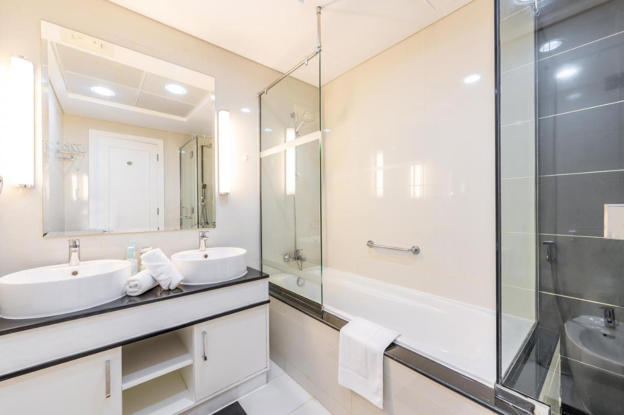Lejlighed Downtown Luxury - 5 Star Facilities - 5 Min Walk To Mall Dubai