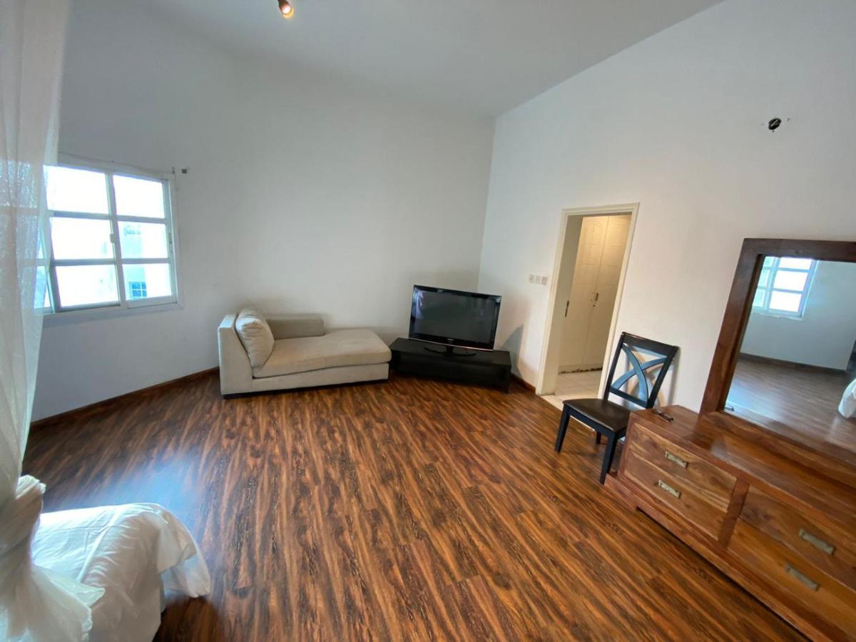 Relaxing Private In Compound Housing Near Burj Alarab 124 Accommodatie bij particulieren *