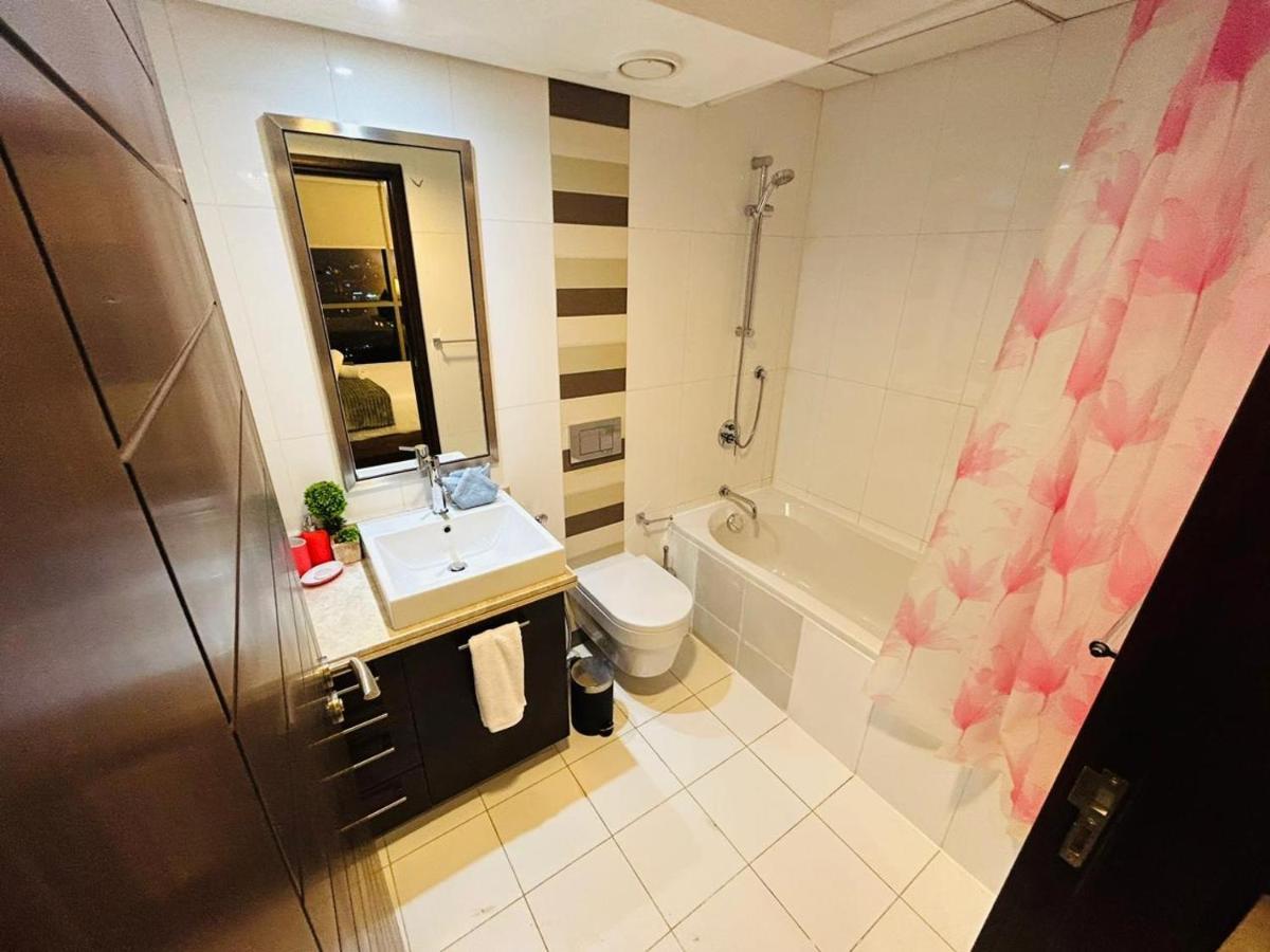 Apartament Shukran Homes Cozy 1br With Burj & Fountain Partial View