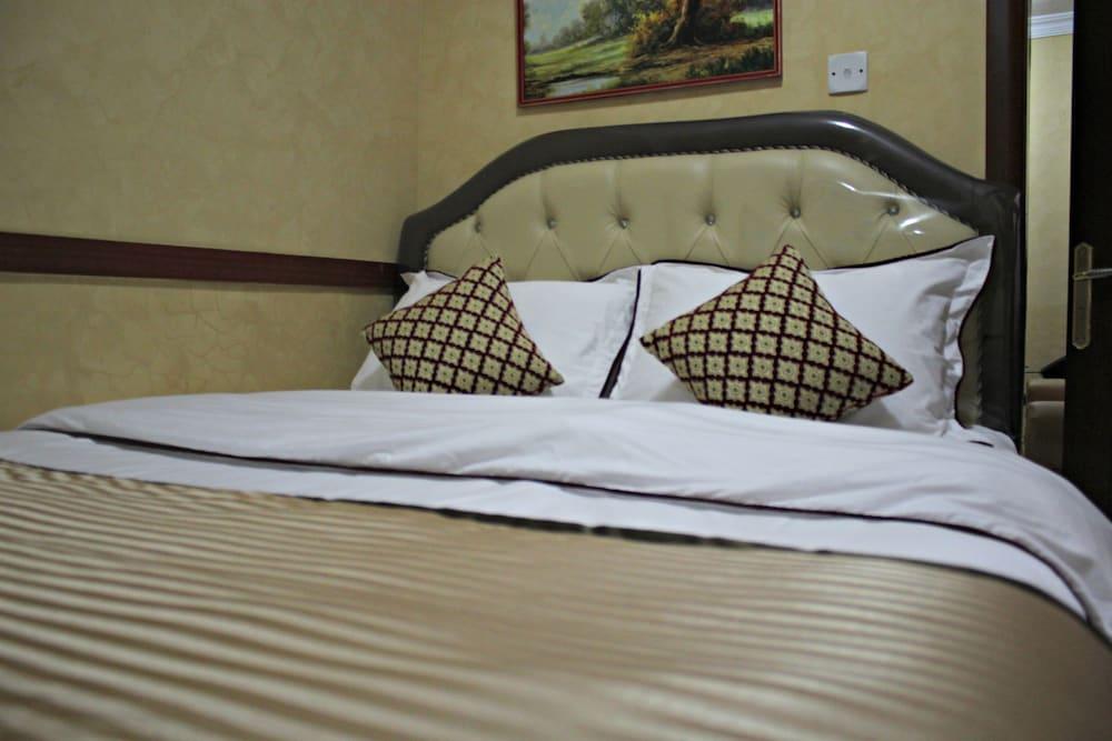San Marino 2* Dubai