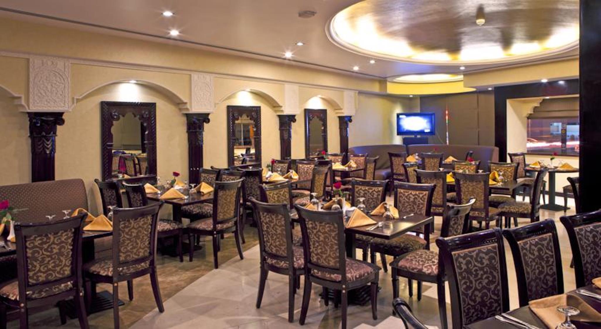 Landmark Riqqa Hotel 4*
