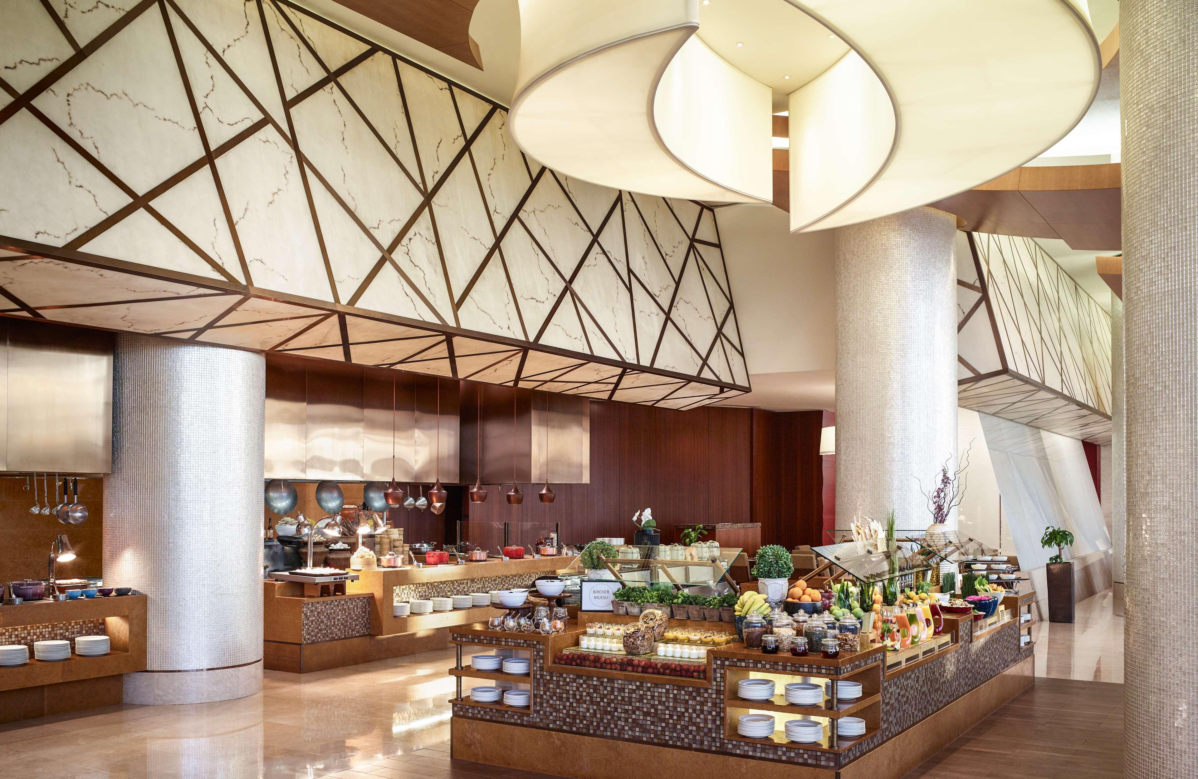 Swissotel Al Ghurair - Deira & Creek Hotel Dubai