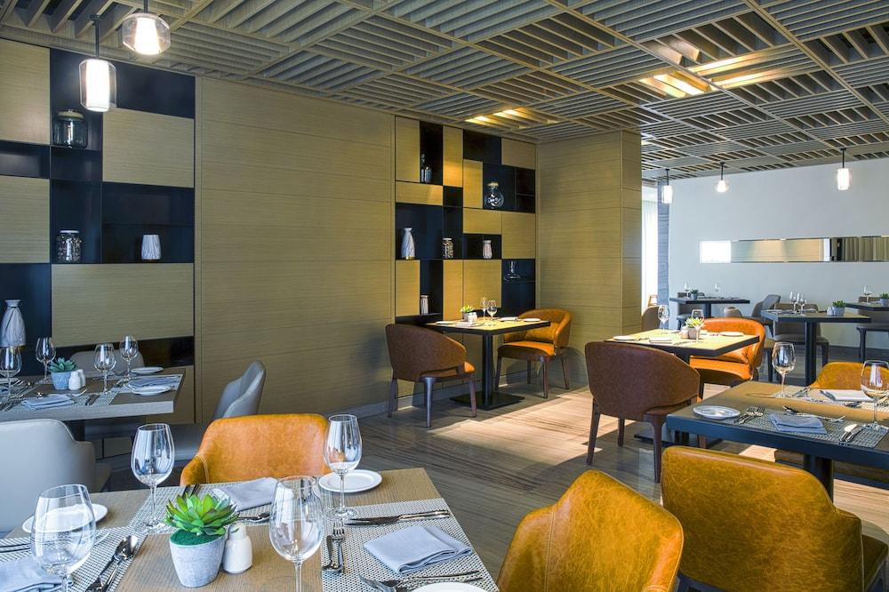 Grayton By Blazon Hotel 4*