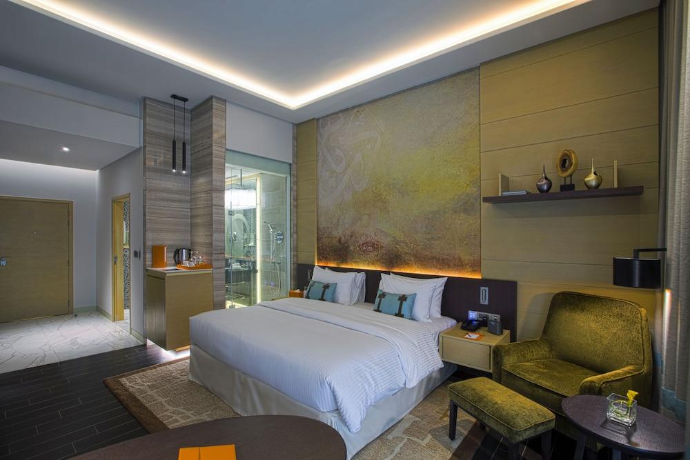 Grayton By Blazon Hotel
