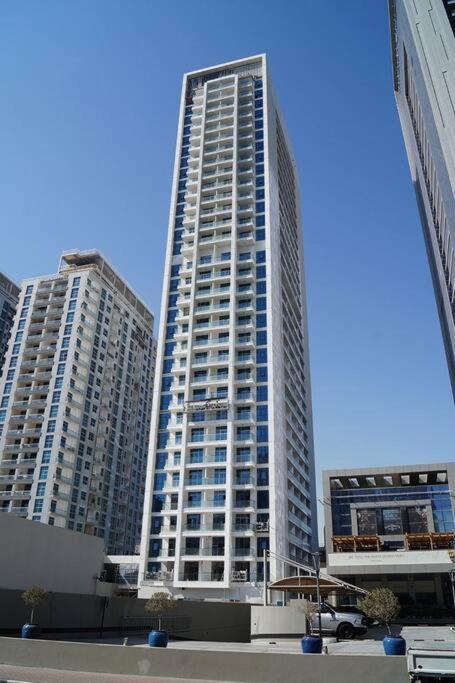 Astonishing Marina & Sea View Modern Appartement *