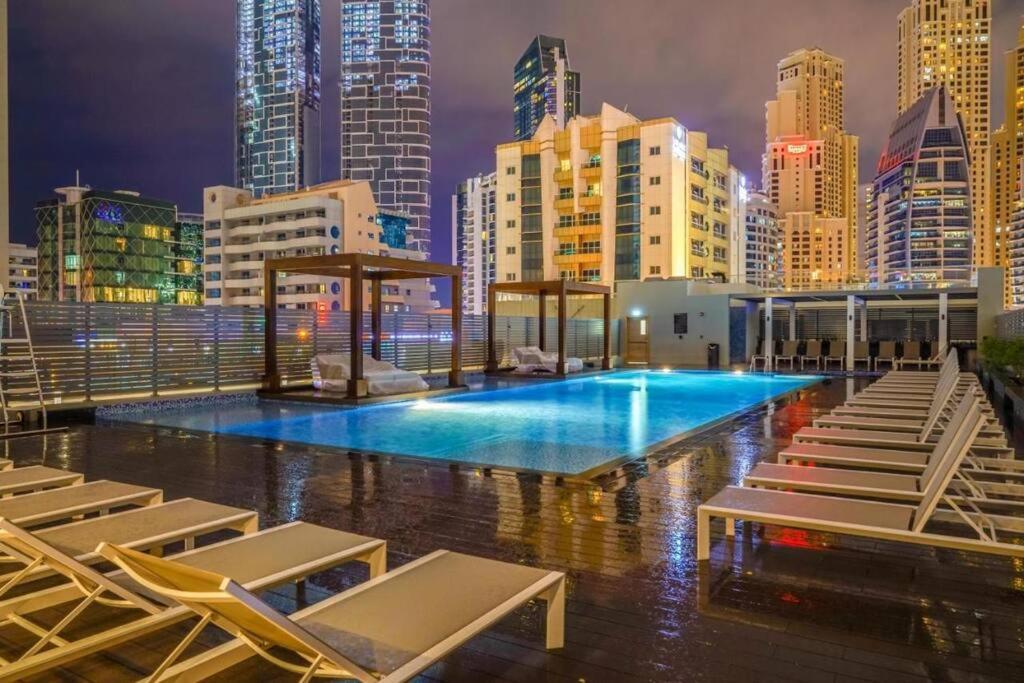 Astonishing Marina & Sea View Modern Appartement Dubaï