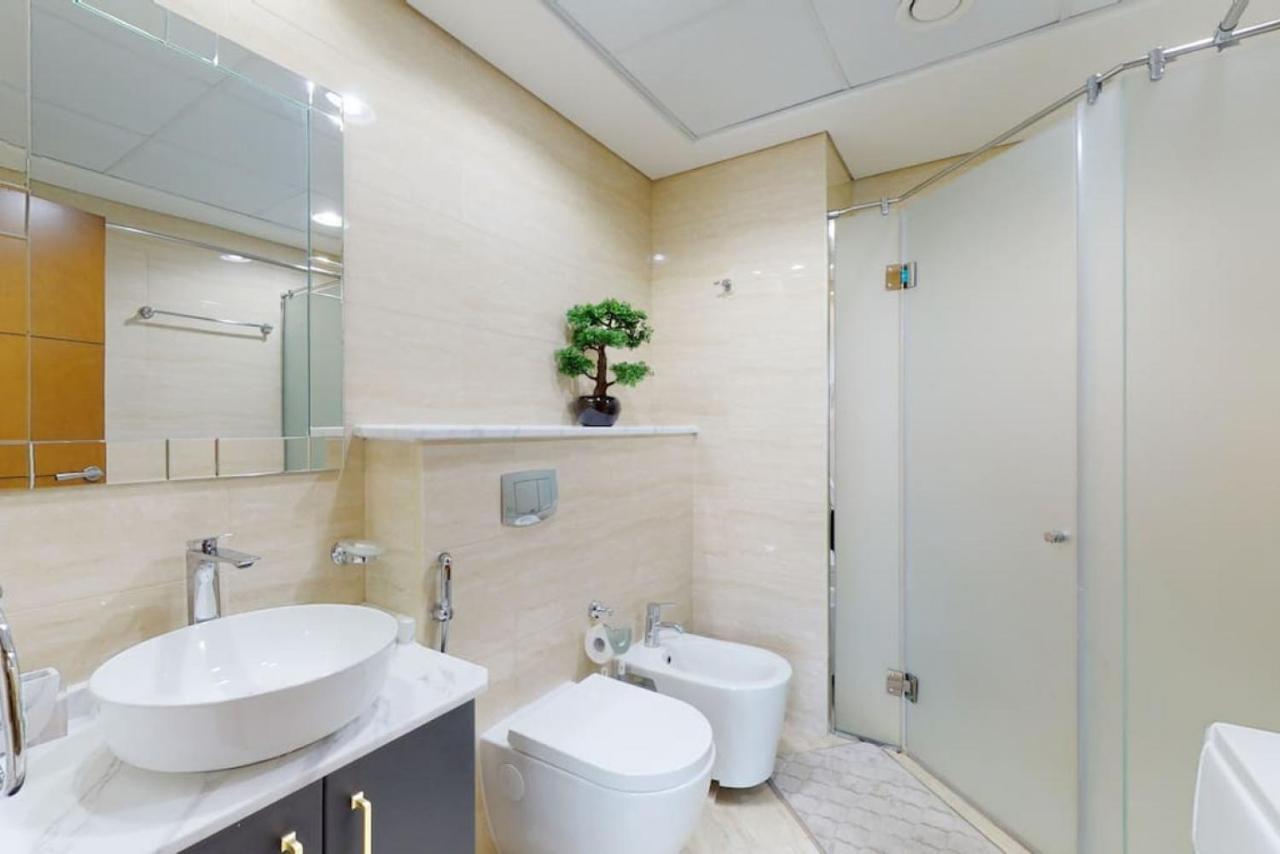 Ocean Heights - Gorgeous One Bedroom Appartement *