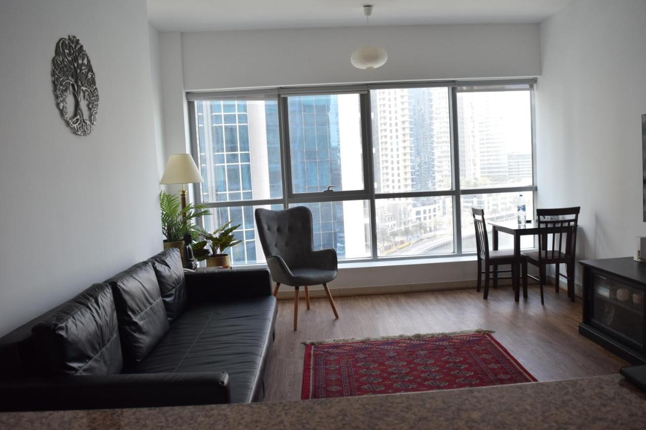 1br Apartment, Stunning Marina View, 5 Min Walk To Jbr Beach, 30 Sec Walk To Tram And Bus Stations * Dubái