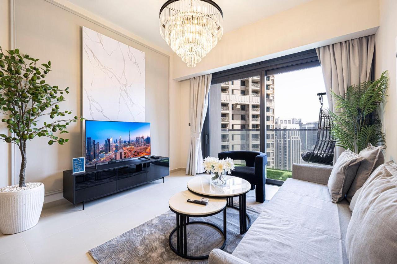Magnificent Brand New Lux 2 Bedroom Opera District Dubái