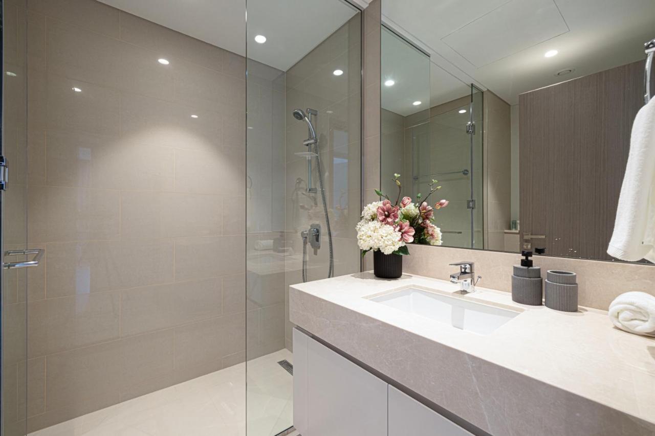 Magnificent Brand New Lux 2 Bedroom Opera District Dubái