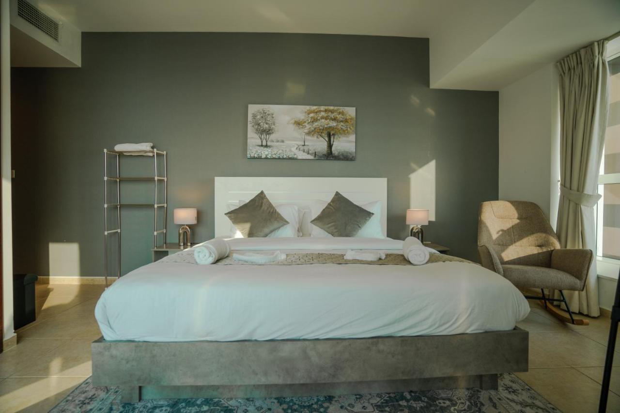 Elite 2br Luxurious Palm View In Marina Aparthotel Dubai