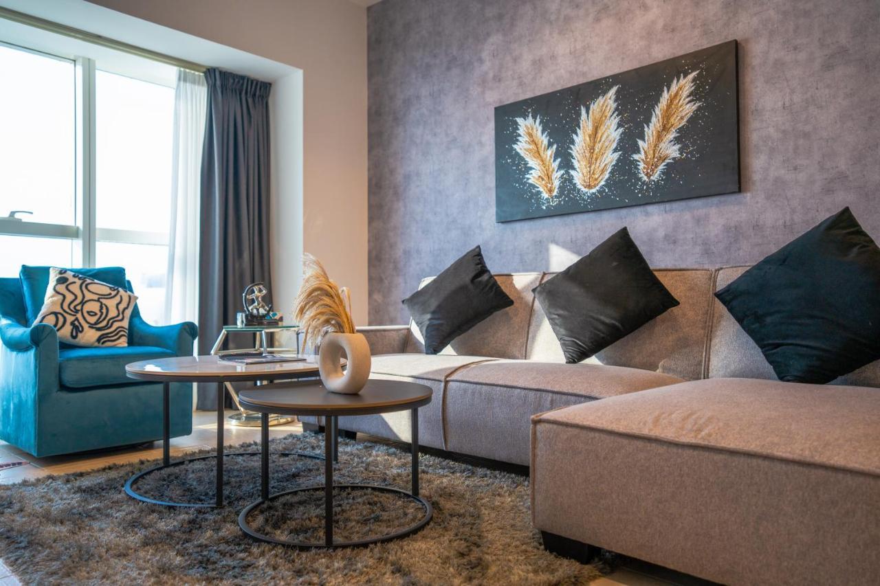 Elite 2br Luxurious Palm View In Marina Aparthotel Dubai