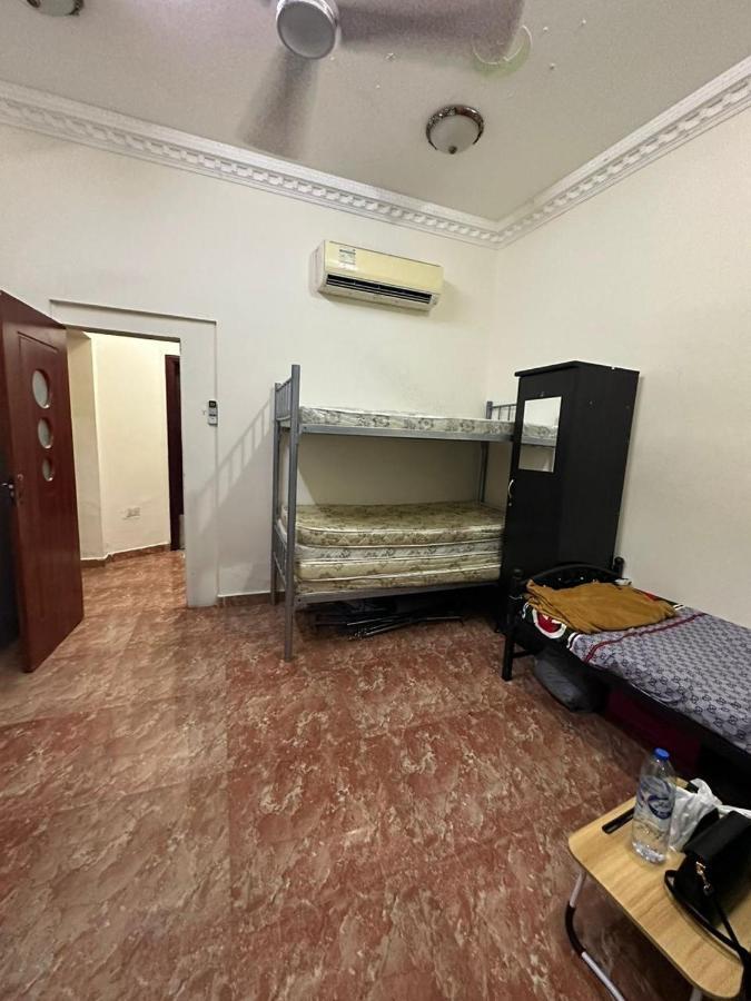 Appartamento Bed Space For Female Single And Bunk Bed Al Sayed Builidng - Sharaf Dg Exit 4 Flat 301 Dubai