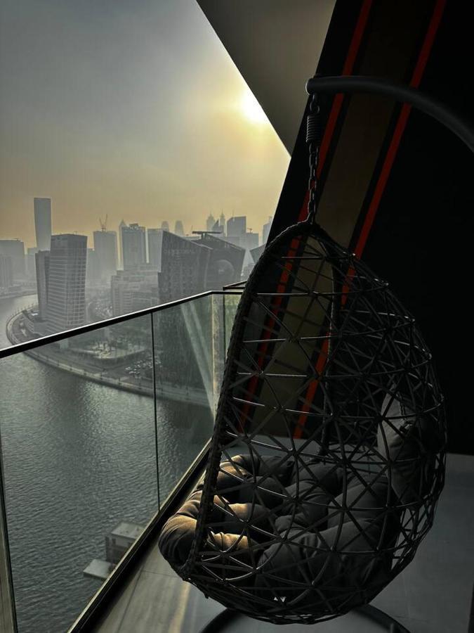Stylish 1 Bedroom In Binghatti, Business Bay, Canal View Appartamento Dubai