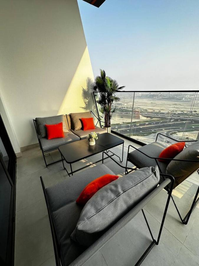 Stylish 1 Bedroom In Binghatti, Business Bay, Canal View *