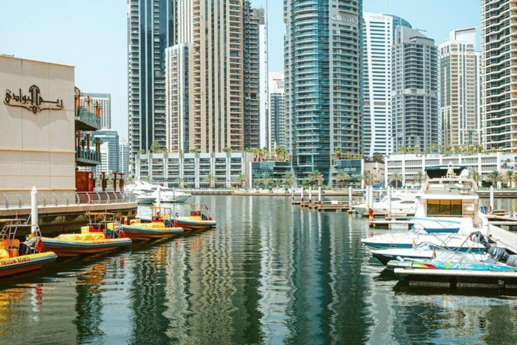 Ultra Luxurious 1 Bhk Marina 28th Floor - Escan Tower Apartment *