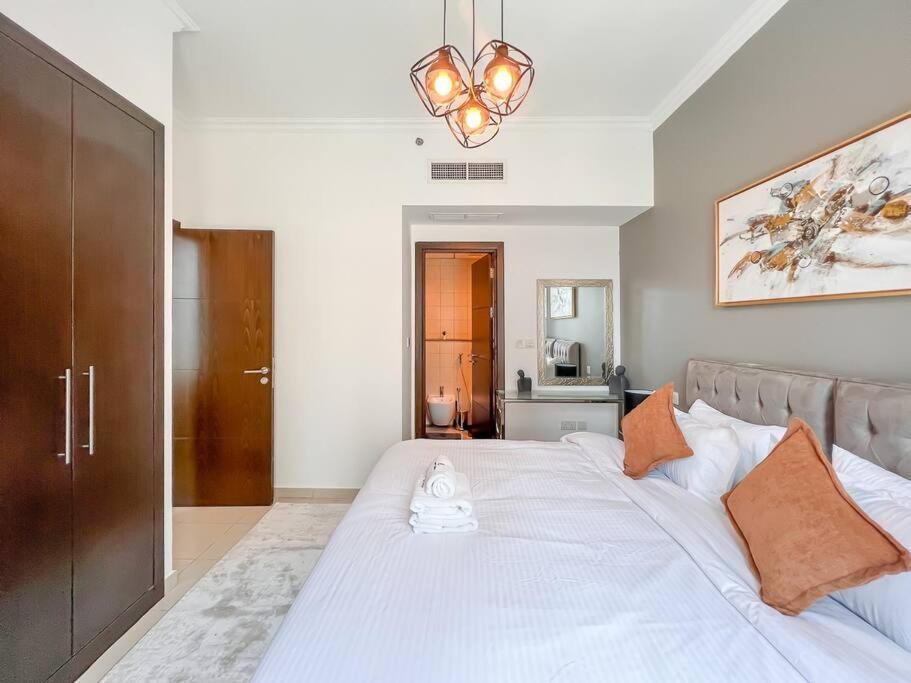 Stonetree - Furnished 1br Near Marina Walk * Dubai