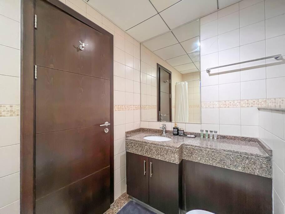 Apartment Stonetree - Furnished 1br Near Marina Walk