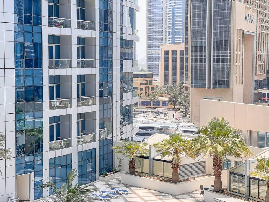 Stonetree - Furnished 1br Near Marina Walk Apartment Dubai